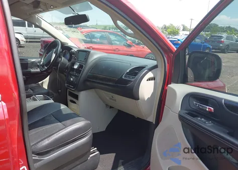 2014 Chrysler Town & Country Touring from USA, damaged, VIN 2C4RC1BG2ER310839